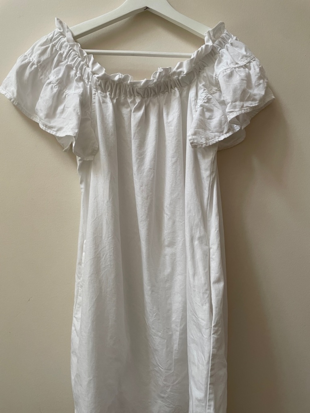 Philosophy White Off-Shoulder Ruffle Sleeve Dress